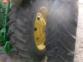 2002 JOHN DEERE 8320